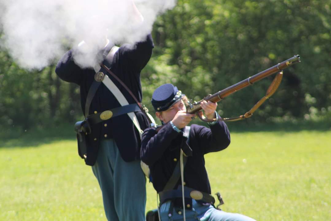 Civil War reenactors